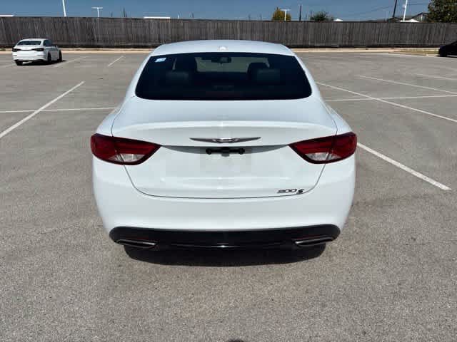 Used 2015 Chrysler 200 S FWD image 4