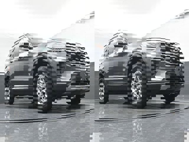 Used 2025 Ford Explorer Active image 26