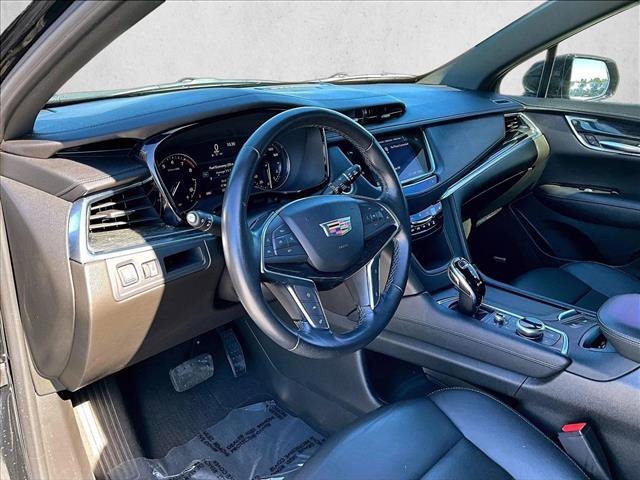 Used 2022 Cadillac XT5 Premium Luxury image 14