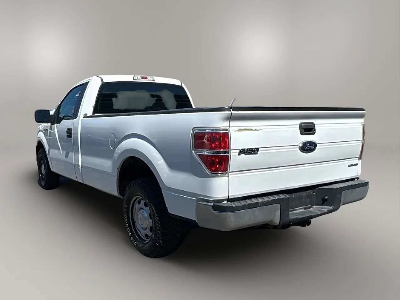 Used 2014 Ford F150 XL w/ Equipment Group 101A Mid RWD image 3