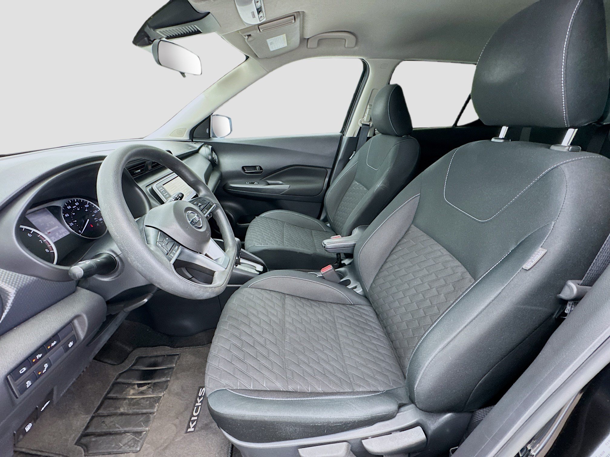 Used 2021 Nissan Kicks S FWD image 13