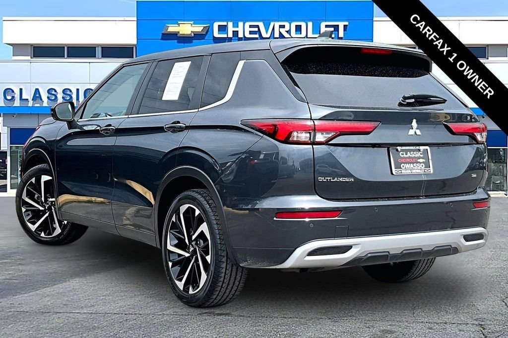 Used 2024 Mitsubishi Outlander SE FWD image 3