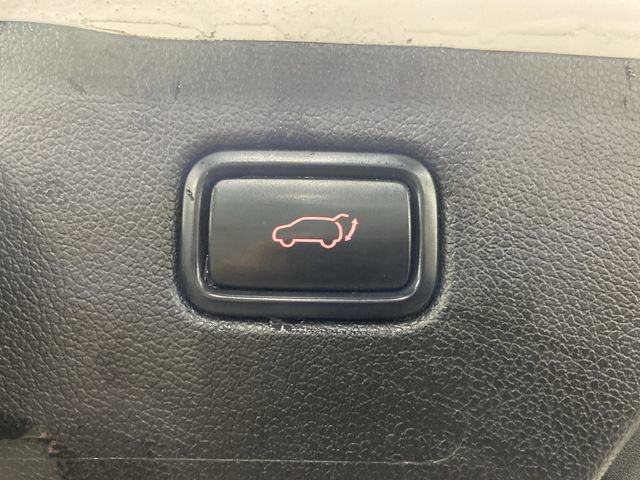 Used 2020 Kia Sorento EX image 18