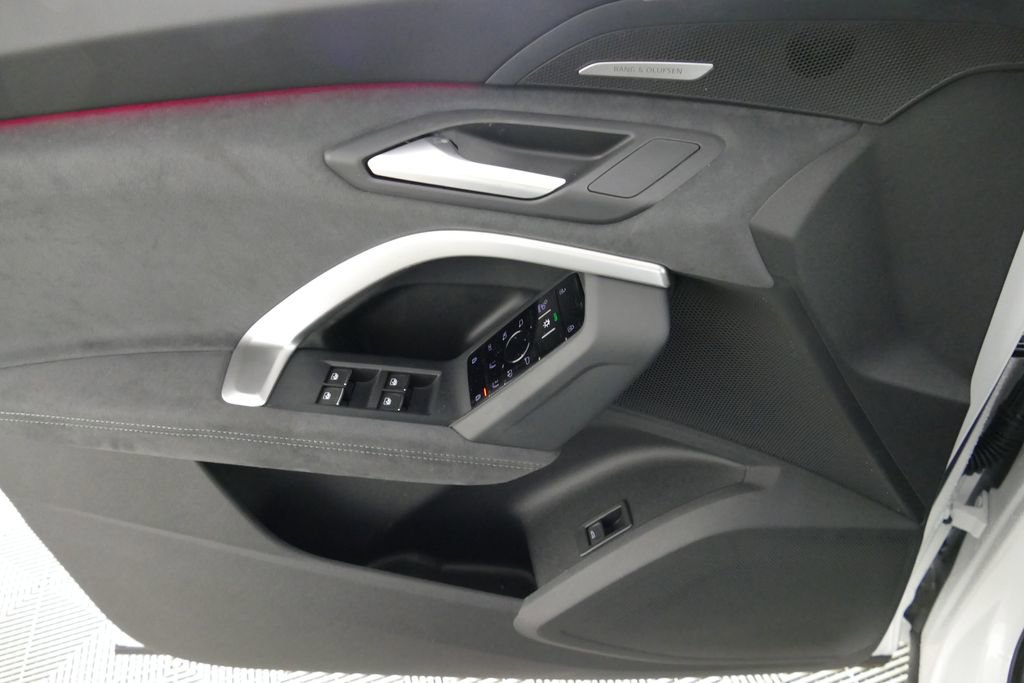 New 2026 Audi SQ5 Premium Plus image 22