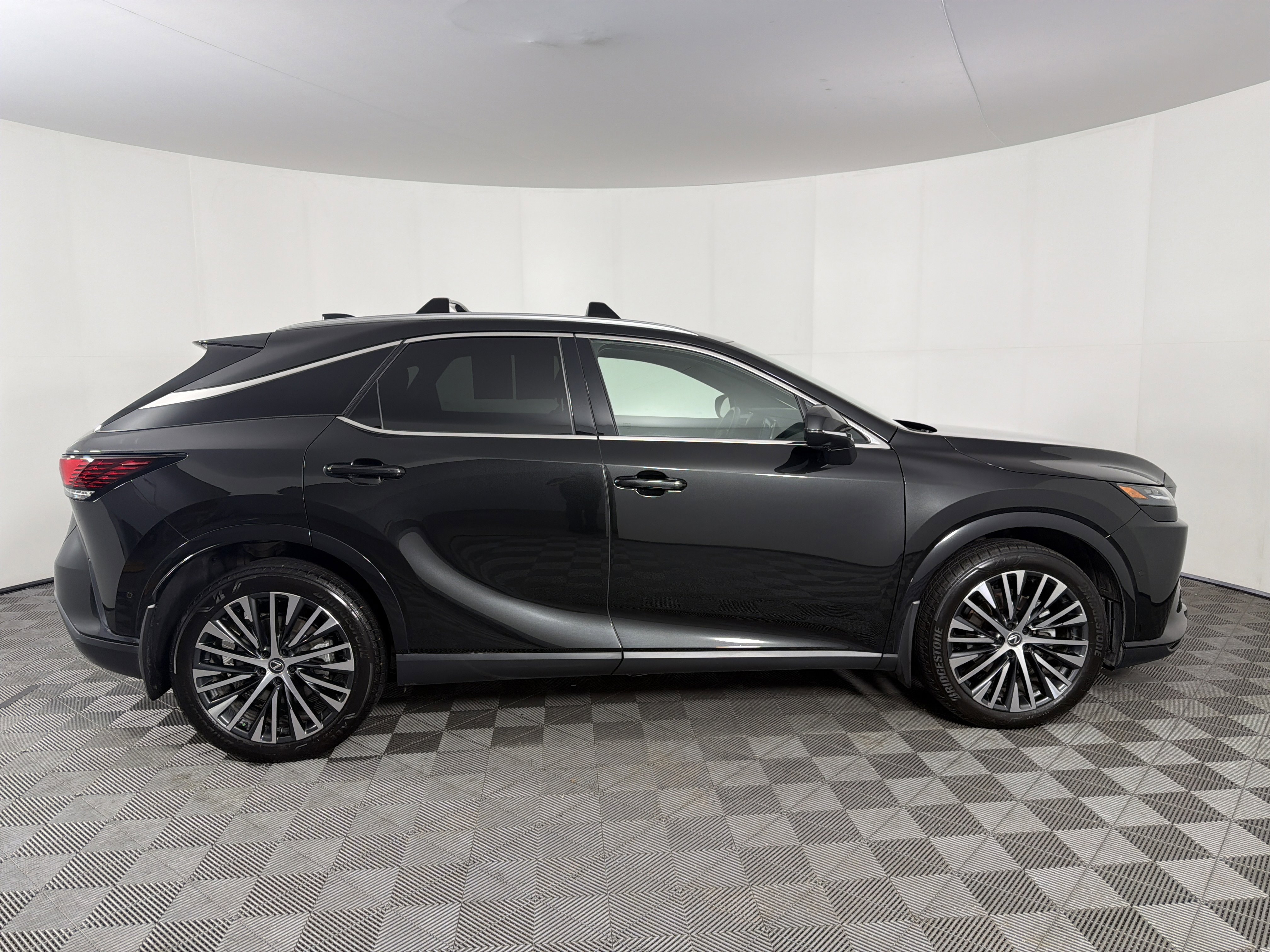 Used 2025 Lexus RX 350 w/ Convenience Package AWD/4WD image 27