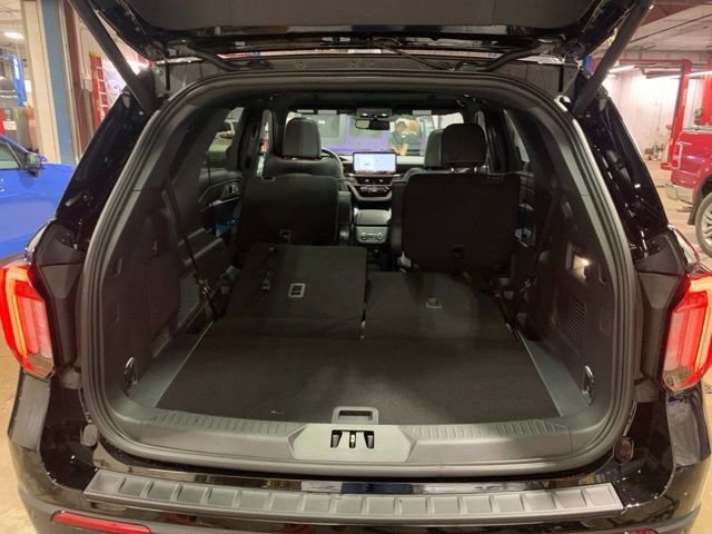 New 2026 Ford Explorer ST-Line w/ ST-Line Street Pack image 18