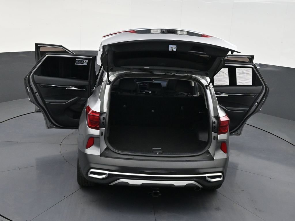 Used 2023 Kia Seltos S image 33