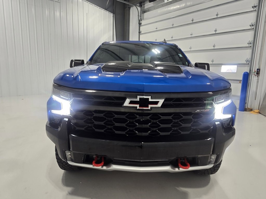 Used 2022 Chevrolet Silverado 1500 ZR2 w/ Technology Package image 11