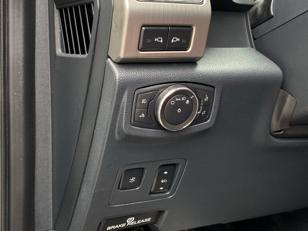 Used 2022 Ford F450 Platinum w/ FX4 Off-Road Package AWD/4WD image 12