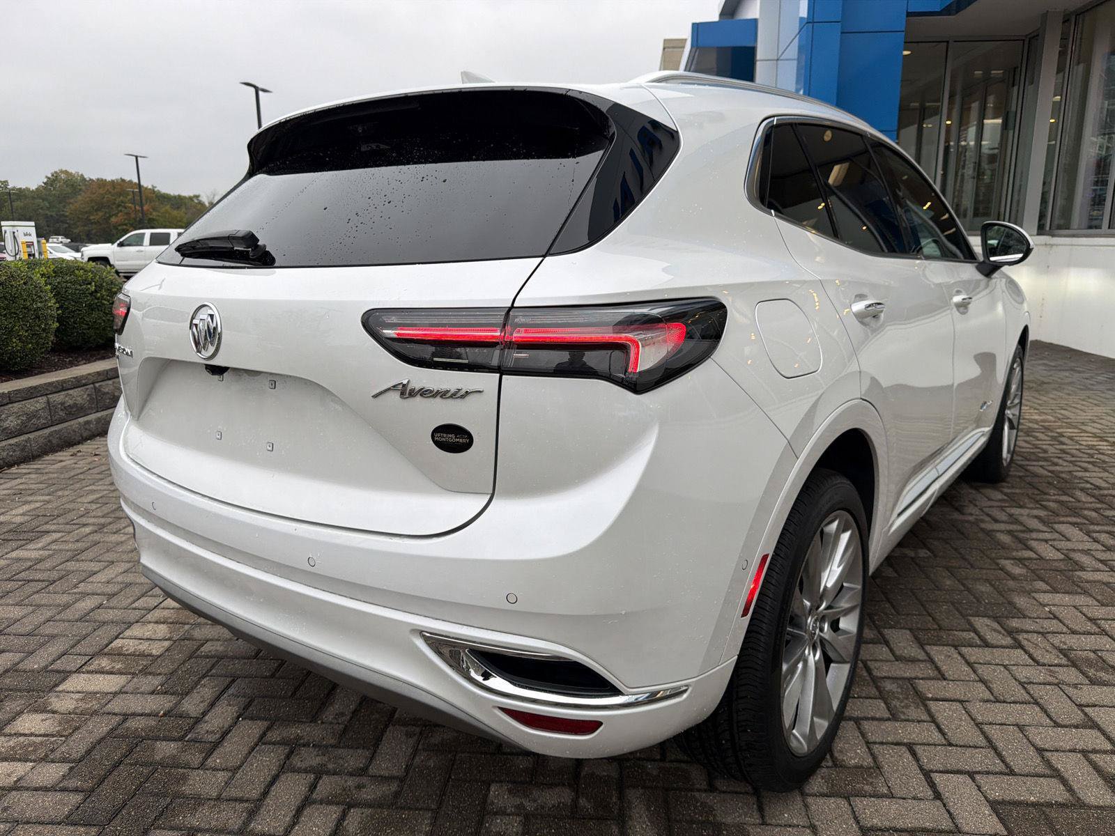Used 2023 Buick Envision Avenir AWD/4WD image 5