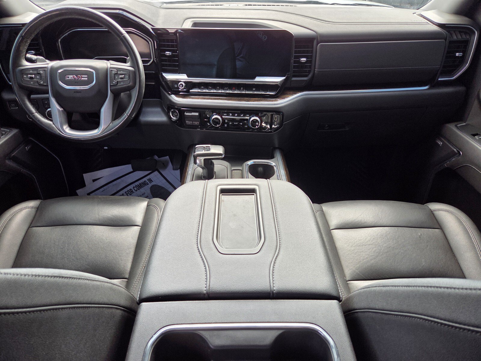 Used 2022 GMC Sierra 1500 Elevation w/ Elevation Premium Package AWD/4WD image 5