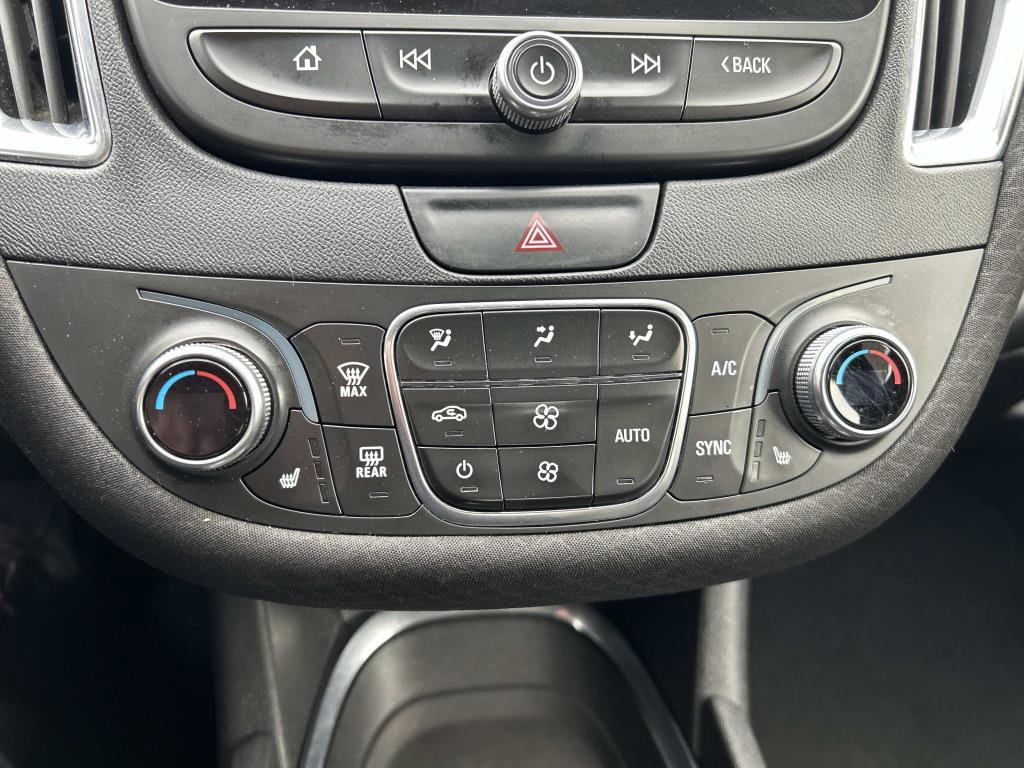 Used 2019 Chevrolet Malibu LT image 26