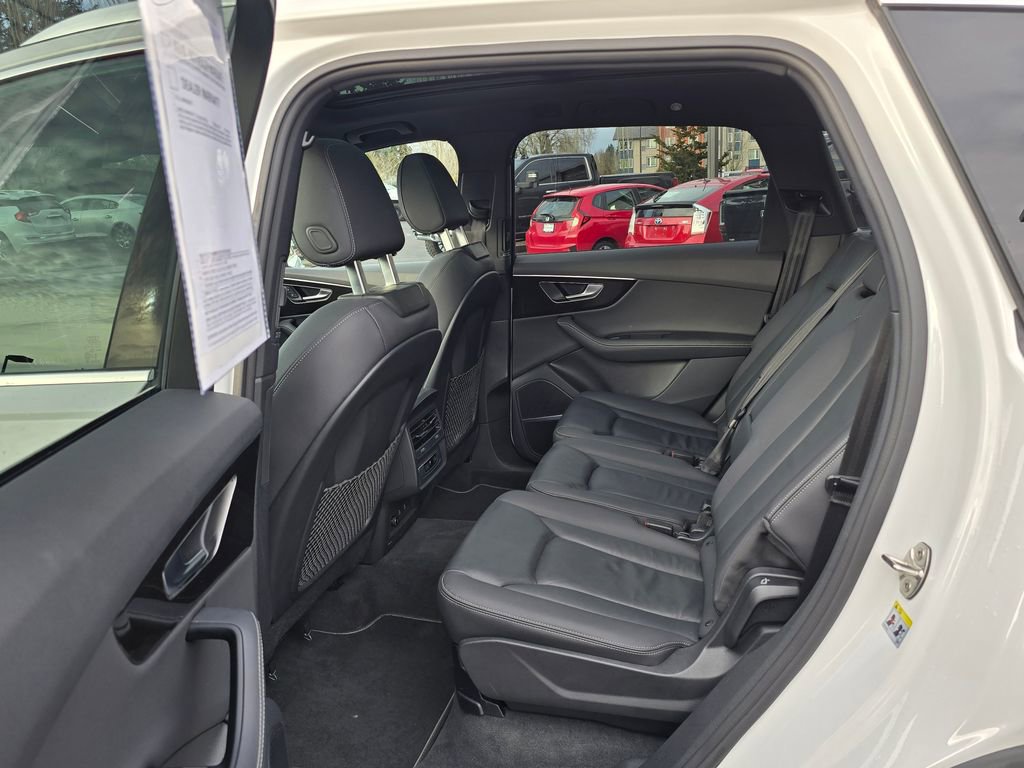 Used 2025 Audi Q7 3.0T Premium Plus image 53