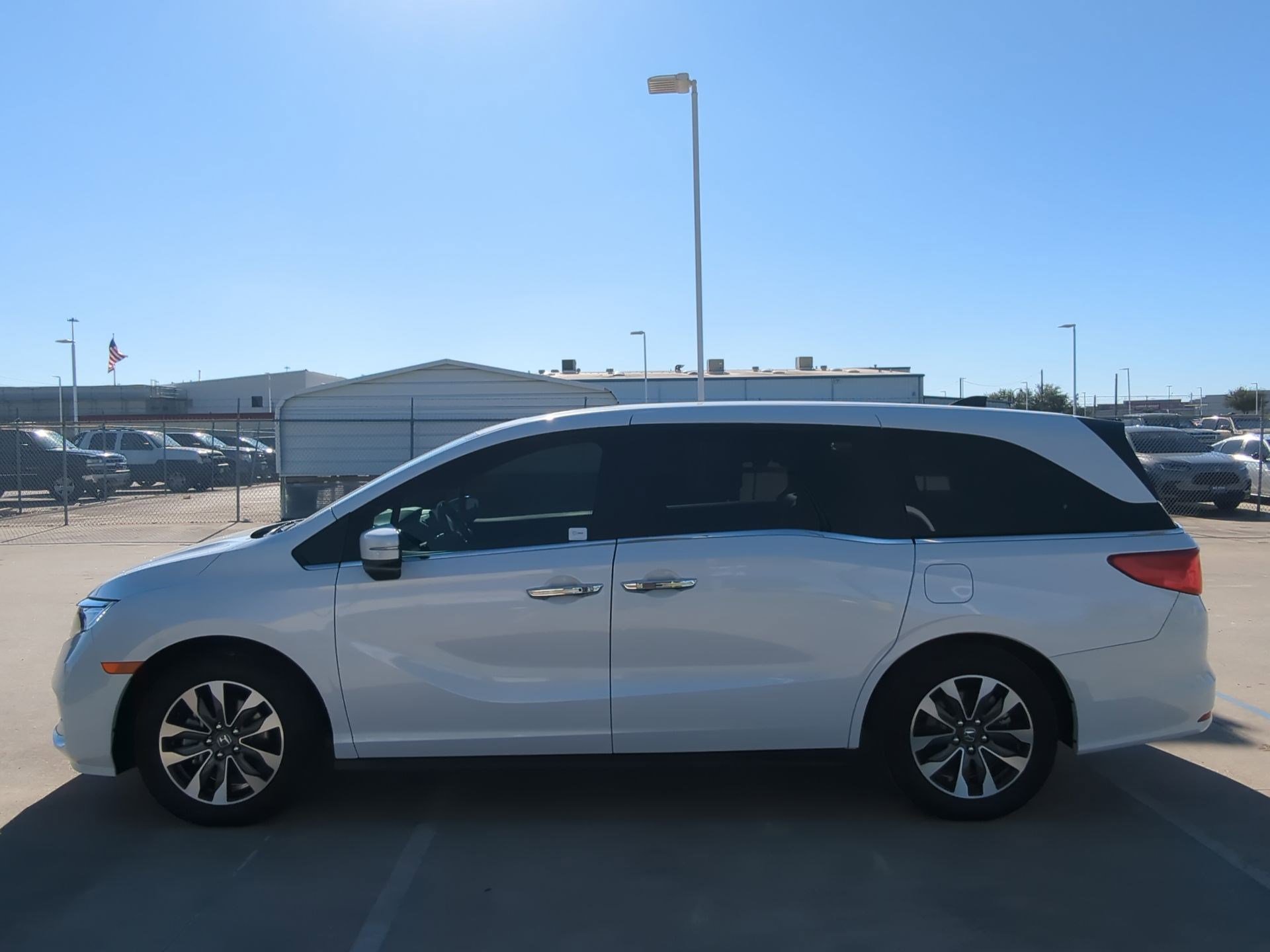Certified 2024 Honda Odyssey EX-L image 7