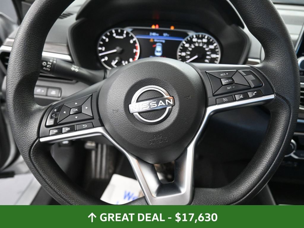 Used 2024 Nissan Altima 2.5 SV image 37