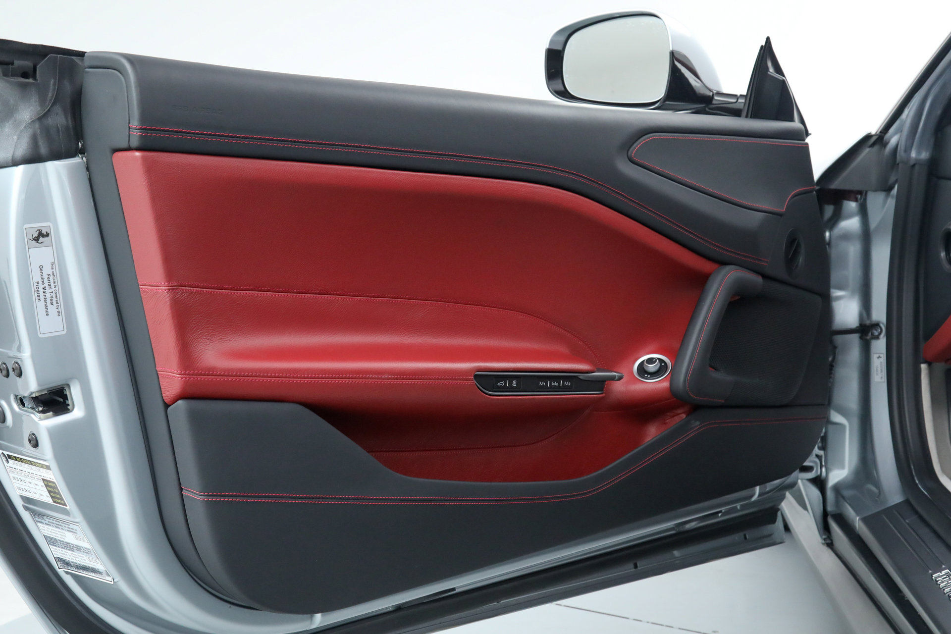 Certified 2018 Ferrari GTC4Lusso image 18