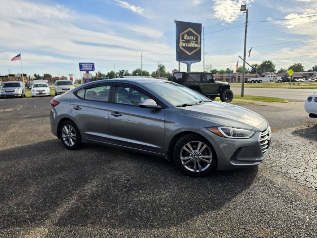 Used 2018 Hyundai Elantra SEL w/ Winter Weather Package FWD image 5