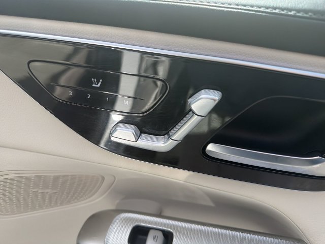 Used 2024 Mercedes-Benz GLC 300 4MATIC image 20