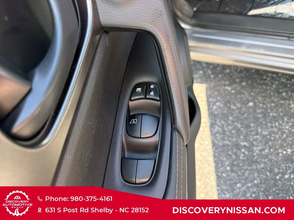 Certified 2021 Nissan Rogue Sport S FWD image 11