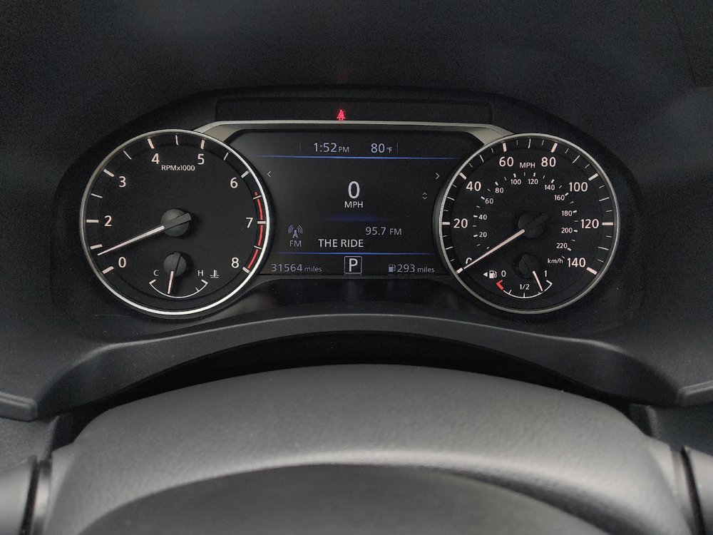 Used 2025 Nissan Altima 2.5 SV FWD image 23