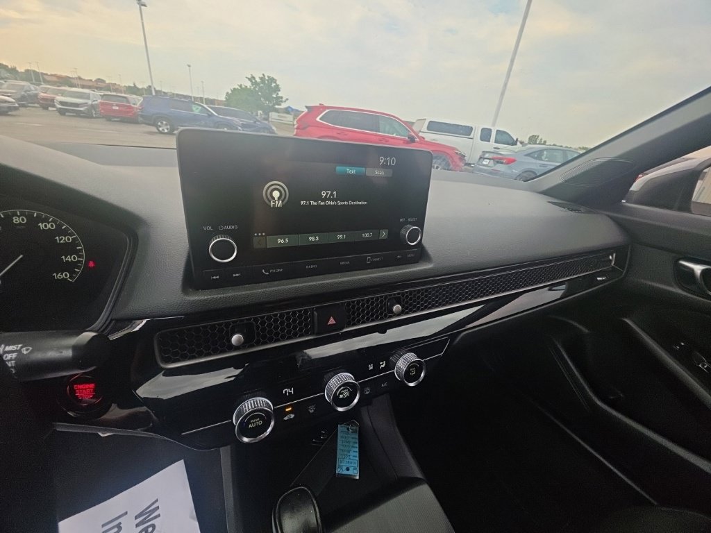 Used 2022 Honda Civic Sport image 14