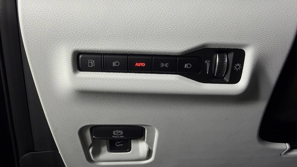 New 2026 Jeep Cherokee Limited AWD/4WD image 16