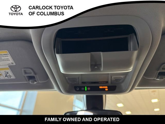 Used 2018 Chevrolet Equinox LT FWD image 29