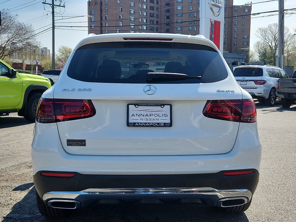 Used 2021 Mercedes-Benz GLC 300 4MATIC image 5