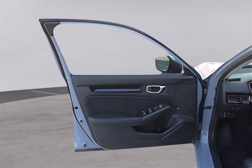 Used 2024 Honda Civic Touring image 12