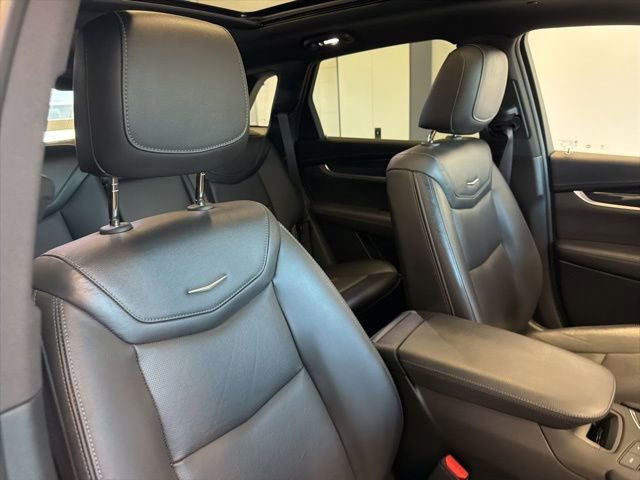 Used 2024 Cadillac XT5 Premium Luxury w/ Technology Package image 39