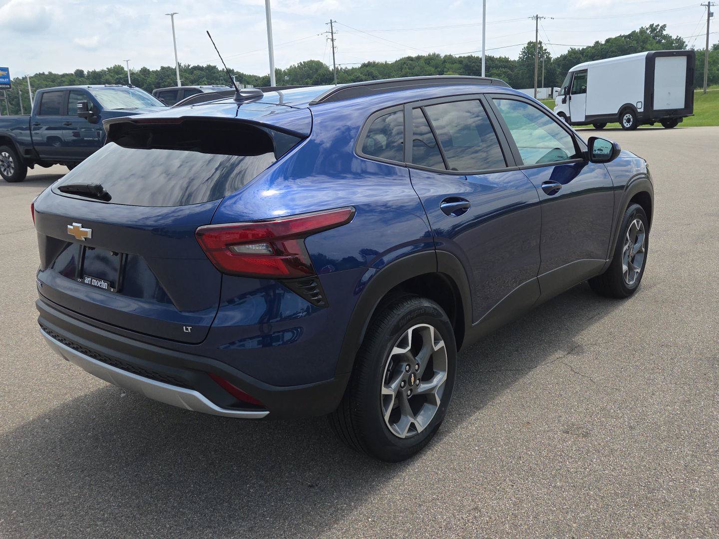 Used 2024 Chevrolet Trax LT w/ LT Convenience Package FWD image 7