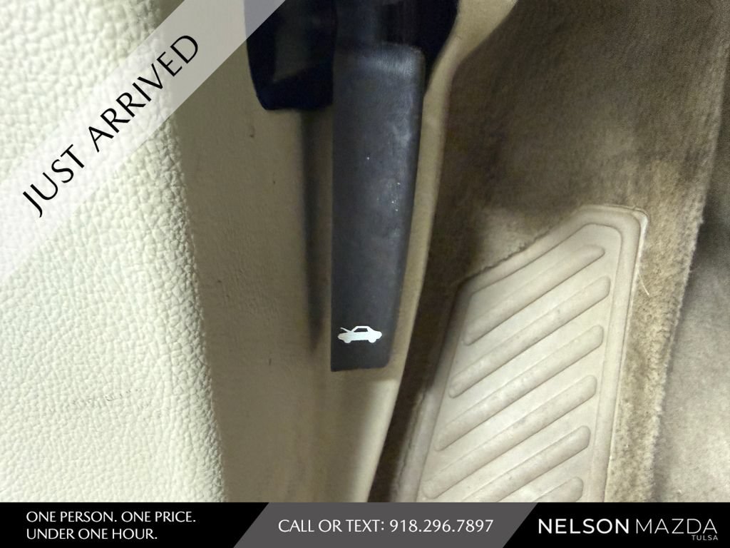 Used 2013 Cadillac SRX Premium AWD/4WD image 26