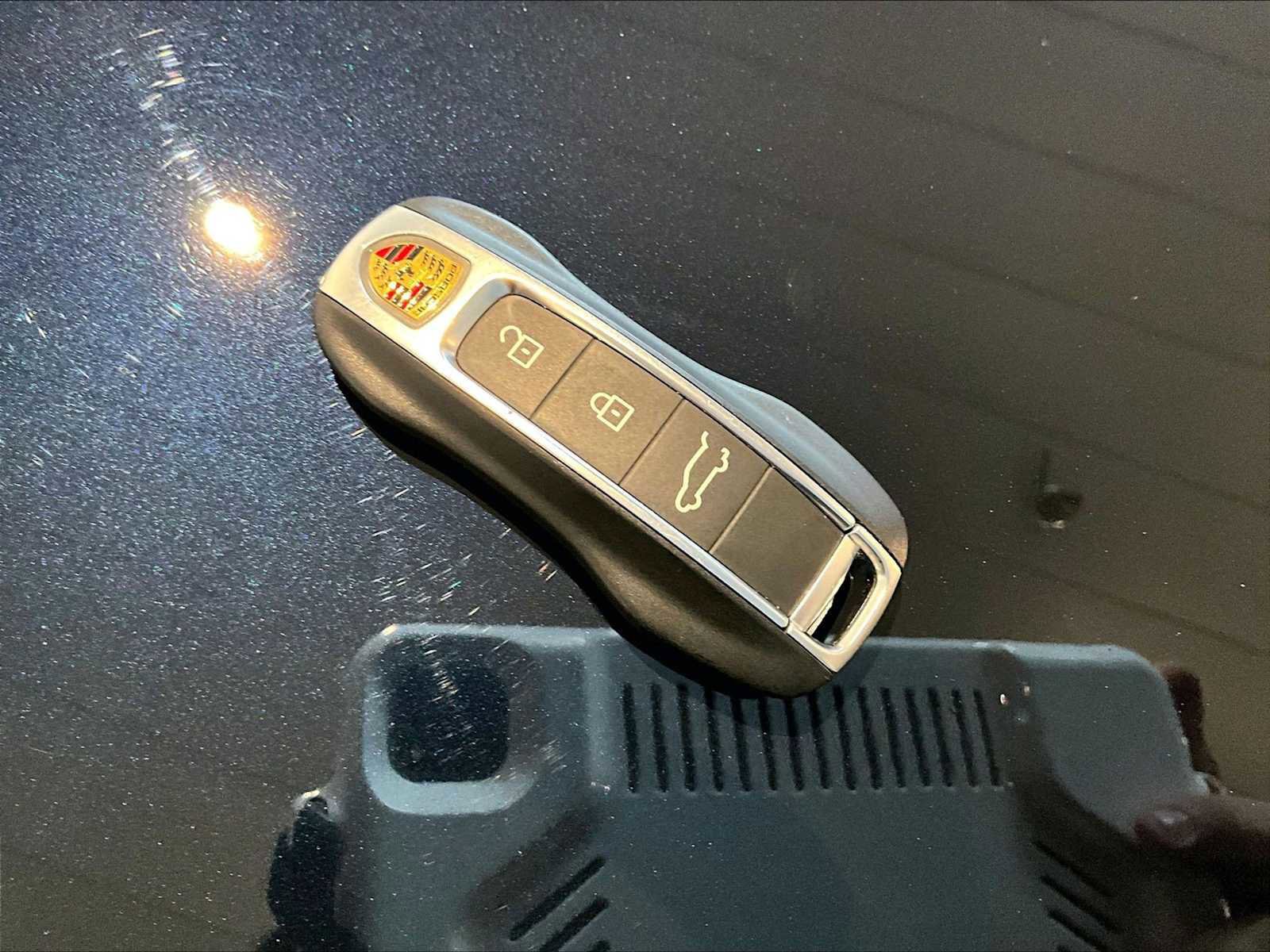 Used 2023 Porsche Cayenne Turbo S image 36