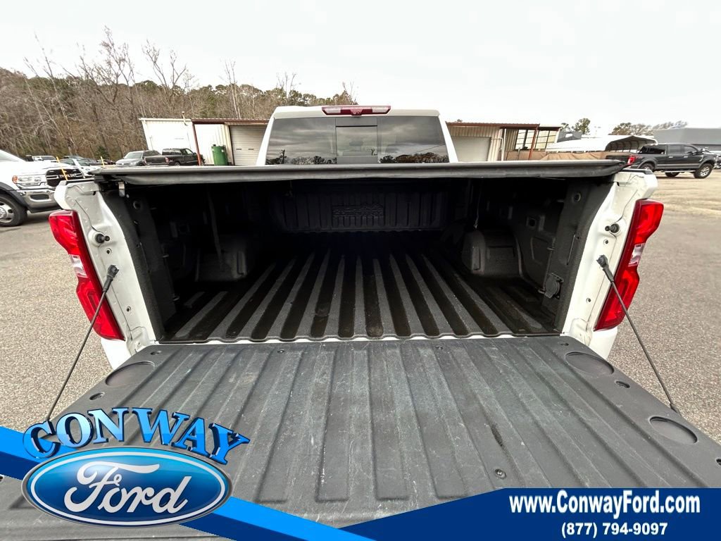 Used 2022 Chevrolet Silverado 1500 High Country w/ High Country Premium Package image 9