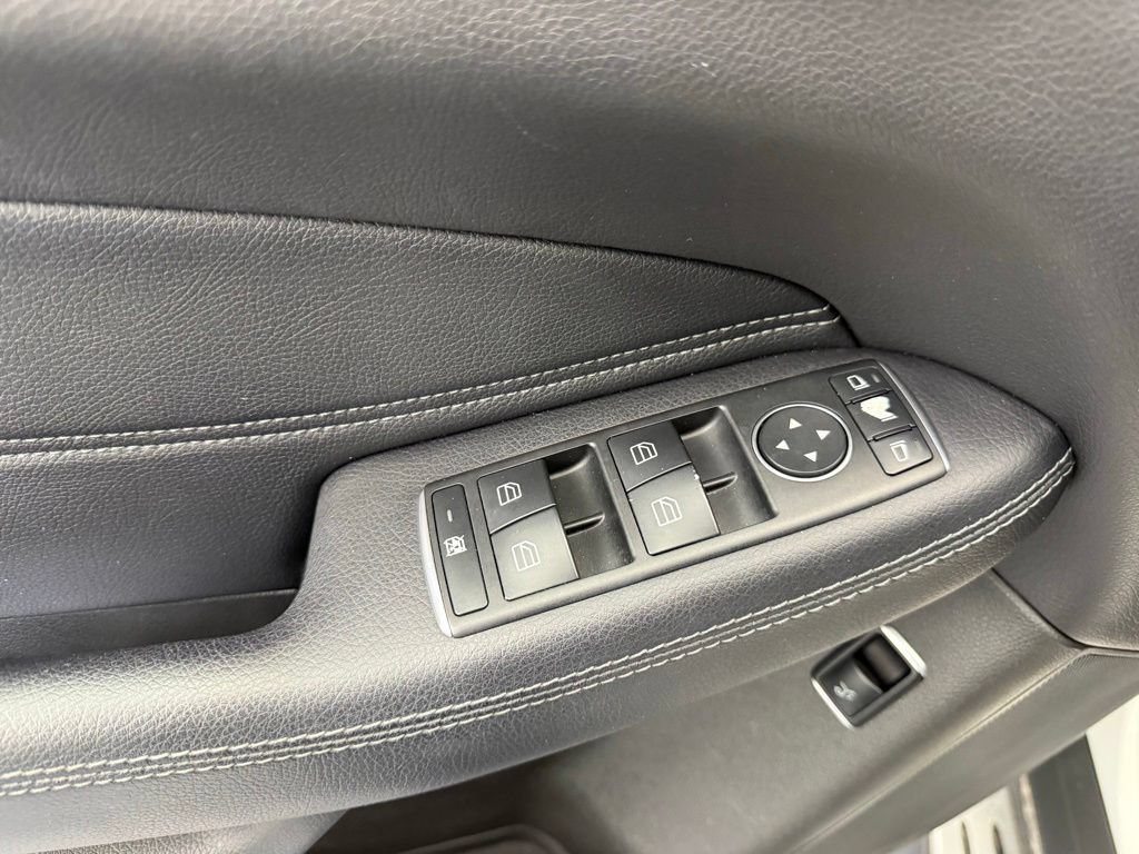 Used 2019 Mercedes-Benz GLE 400 4MATIC w/ Premium 1 Package image 40