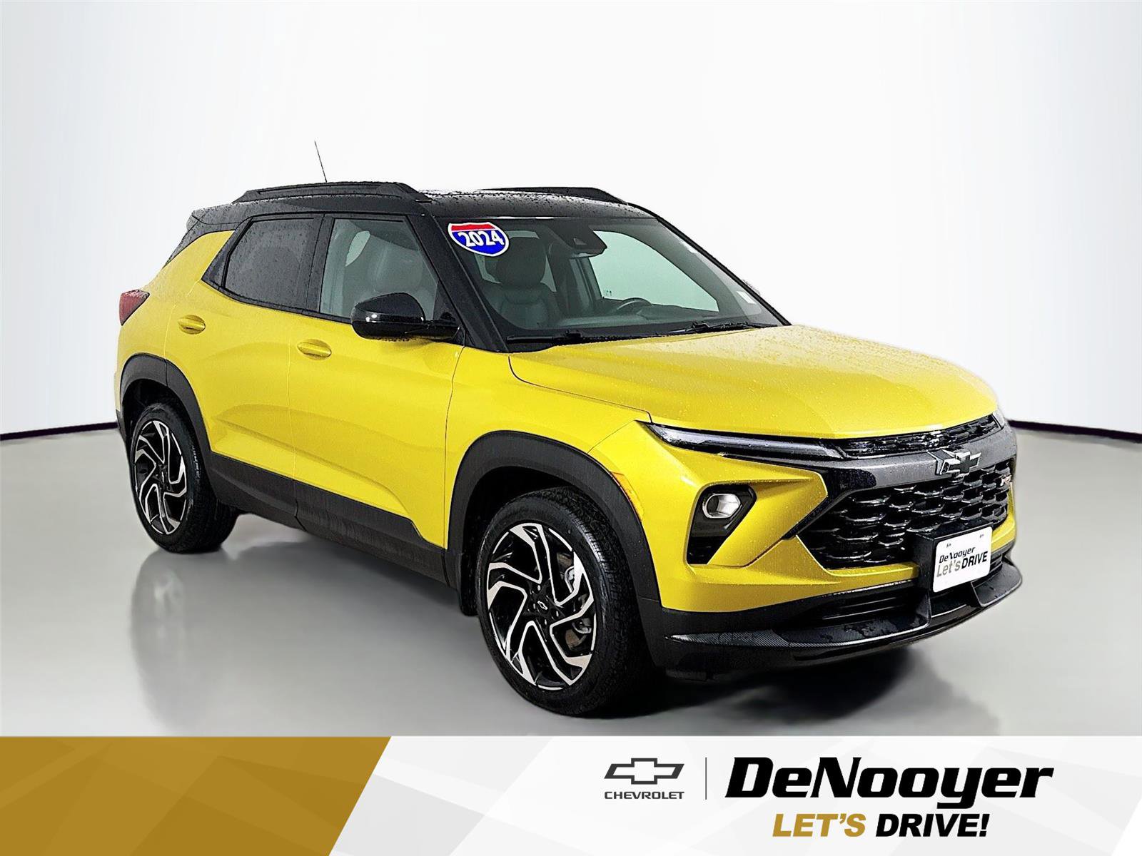 Used 2024 Chevrolet TrailBlazer RS w/ Convenience Package image 1