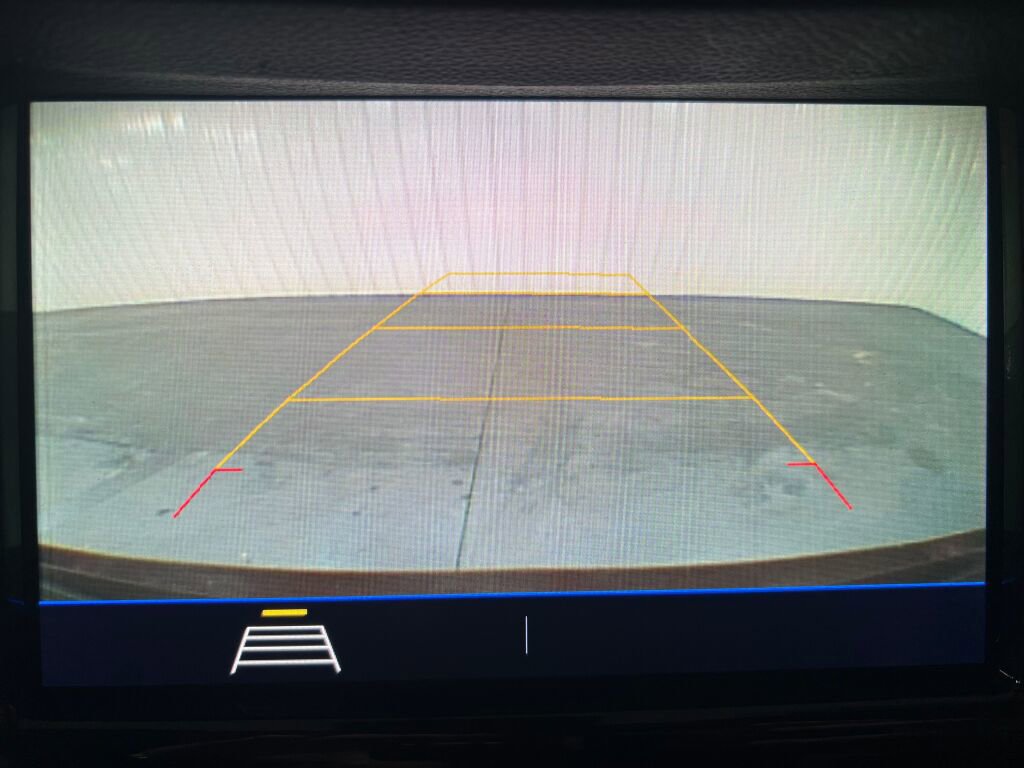 Used 2020 Chevrolet Trax LT w/ LT Convenience Package image 9