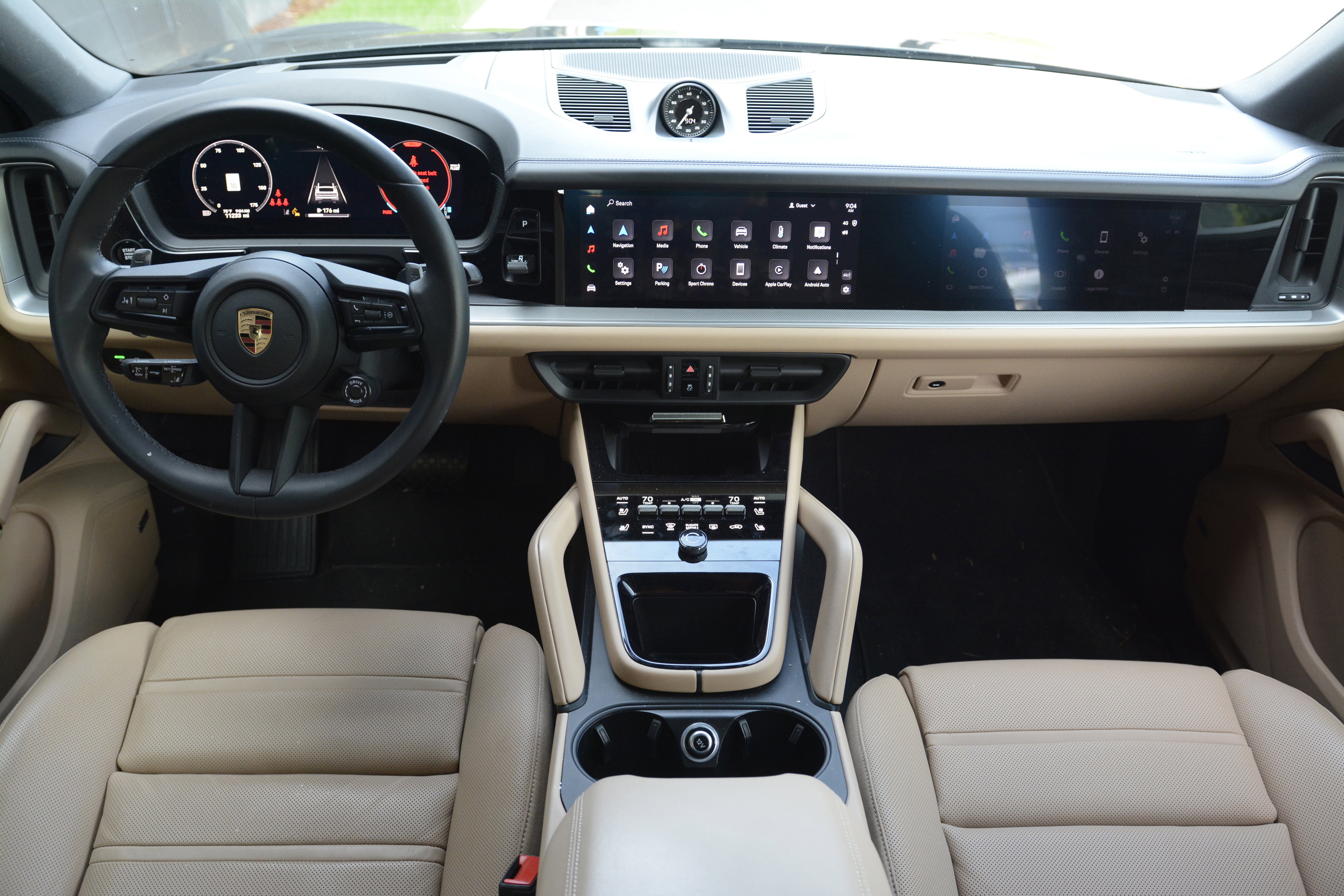 Certified 2025 Porsche Cayenne Coupe image 12