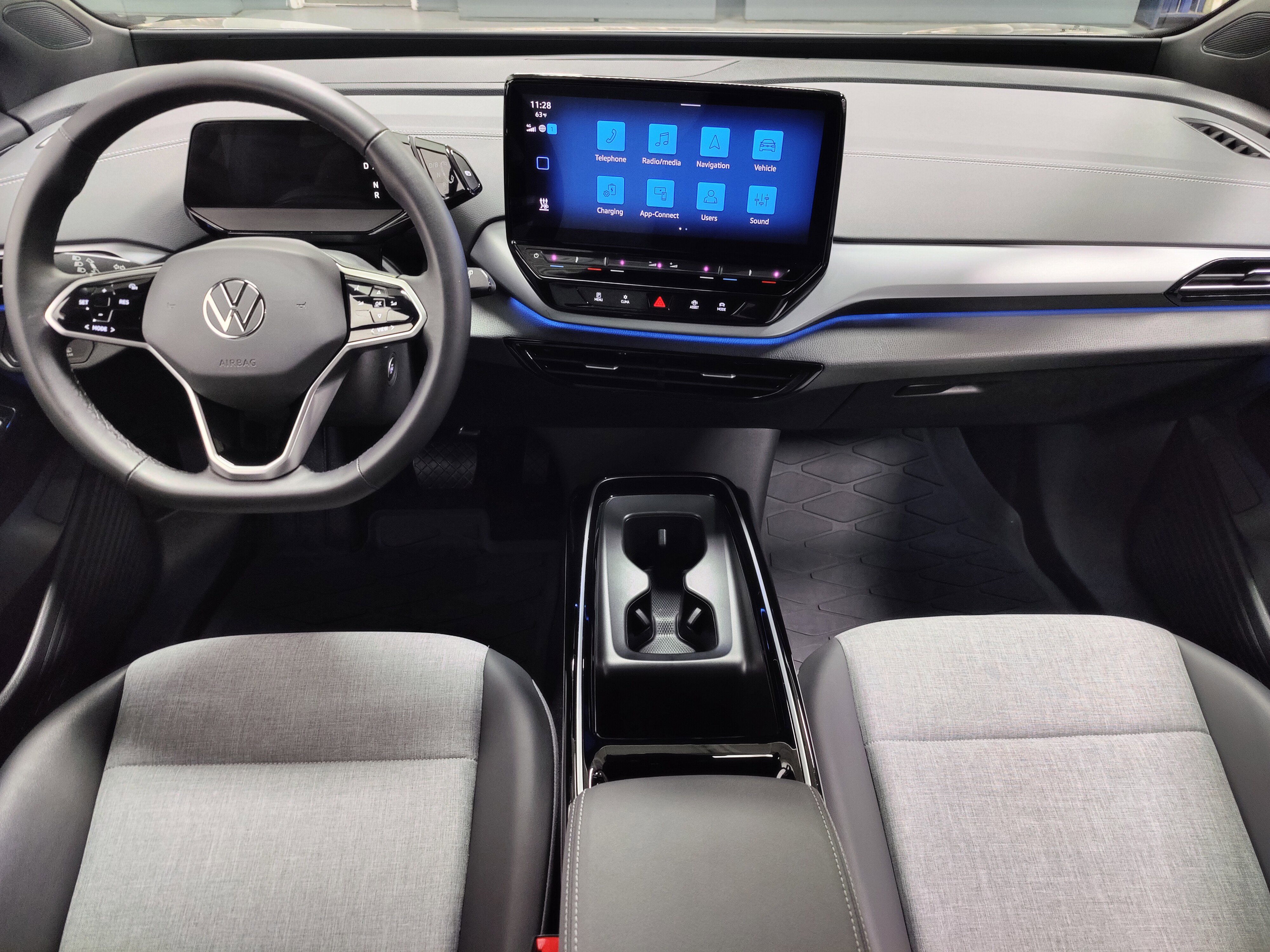 Used 2024 Volkswagen ID.4 2WD image 14