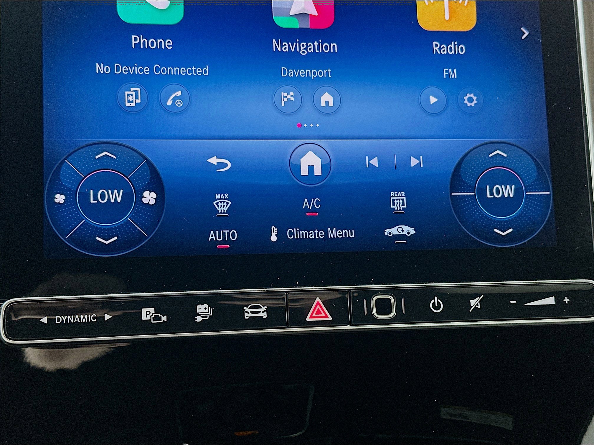 New 2025 Mercedes-Benz GLC 350e 4MATIC image 16