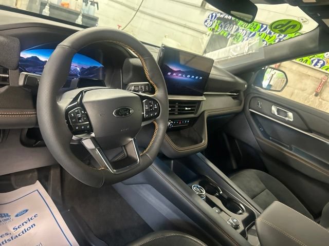 Used 2026 Ford Explorer Tremor w/ Tremor Convenience Package AWD/4WD image 15