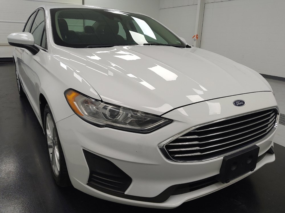 Used 2020 Ford Fusion SE FWD image 14