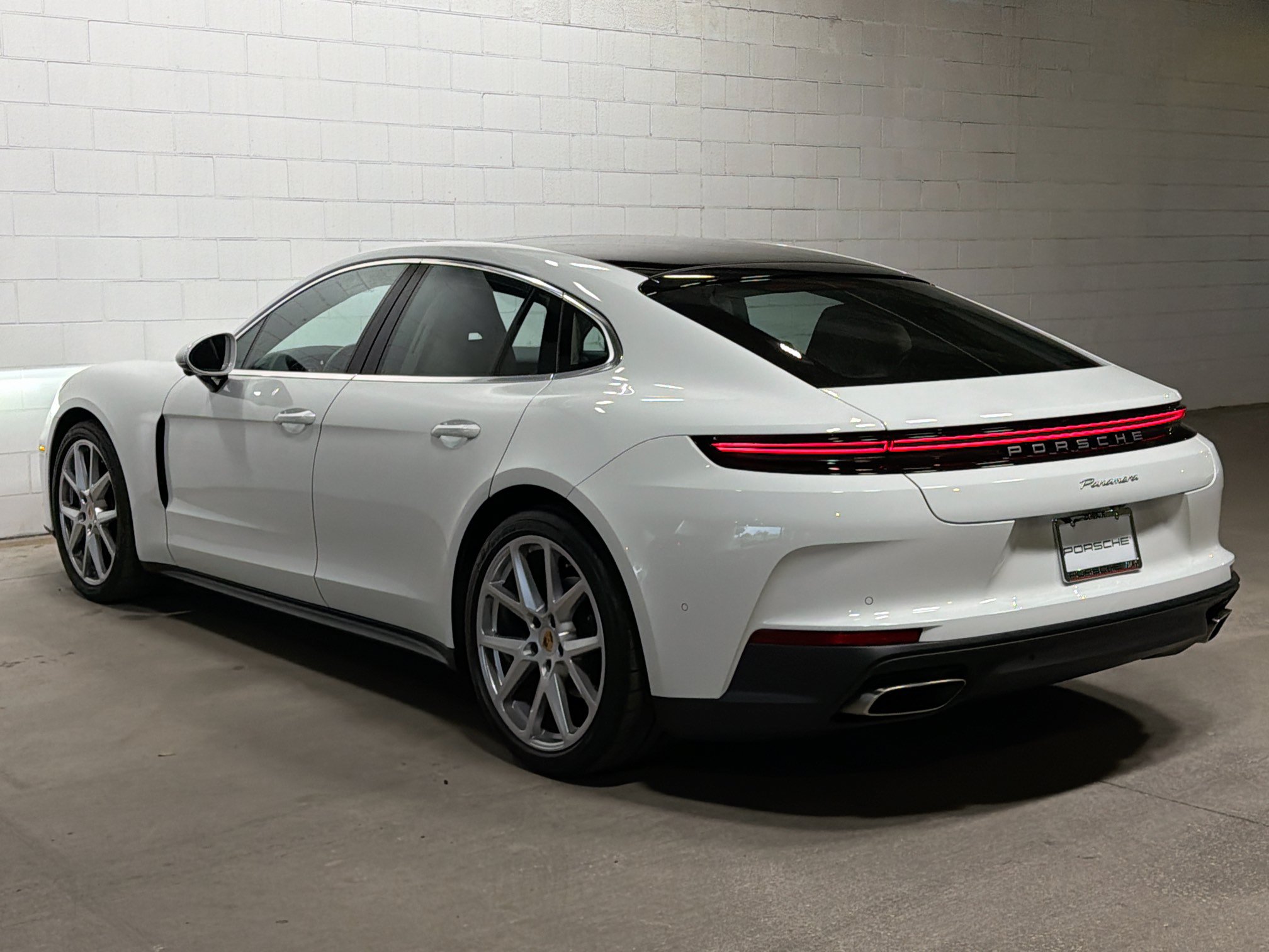 Certified 2026 Porsche Panamera image 3