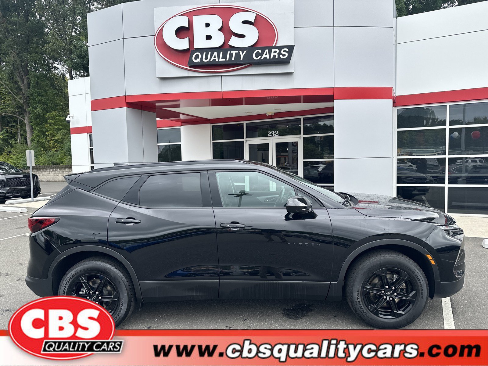 Used 2024 Chevrolet Blazer LT w/ Convenience Package FWD image 1