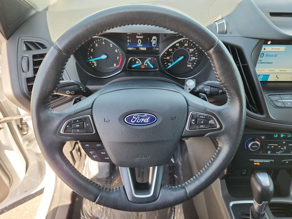 Used 2018 Ford Escape SE w/ SE Sport Appearance Package AWD/4WD image 17