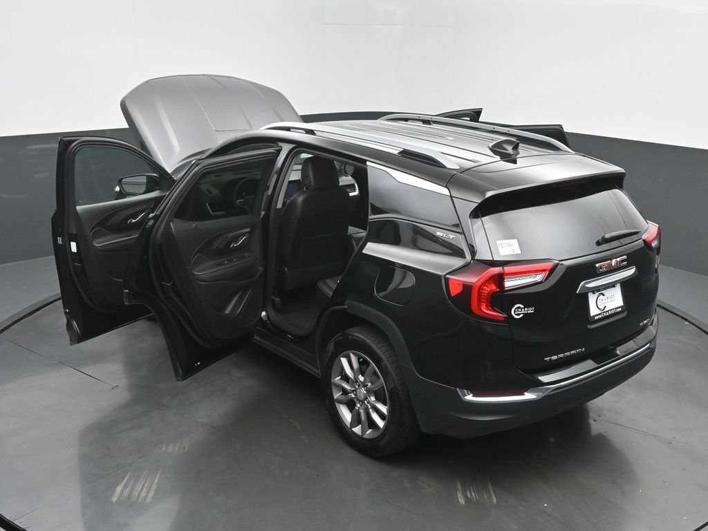 Used 2024 GMC Terrain SLT AWD/4WD image 62