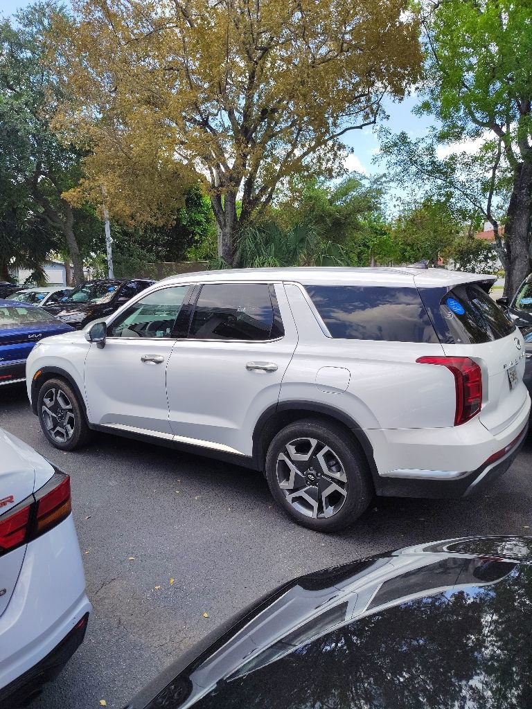 Used 2025 Hyundai Palisade Limited FWD image 9