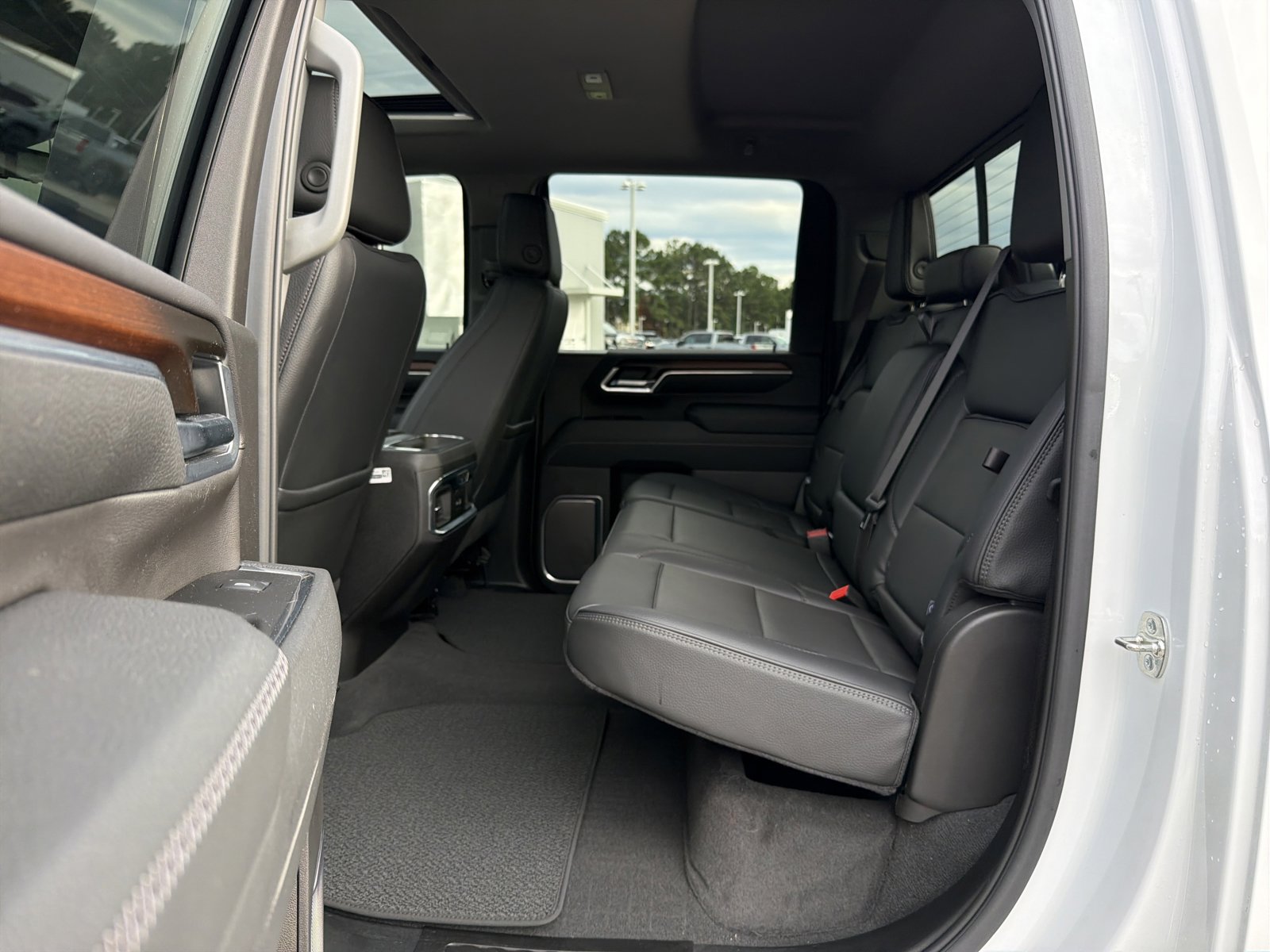 Used 2025 GMC Sierra 2500 Denali w/ Denali Reserve Package AWD/4WD image 29