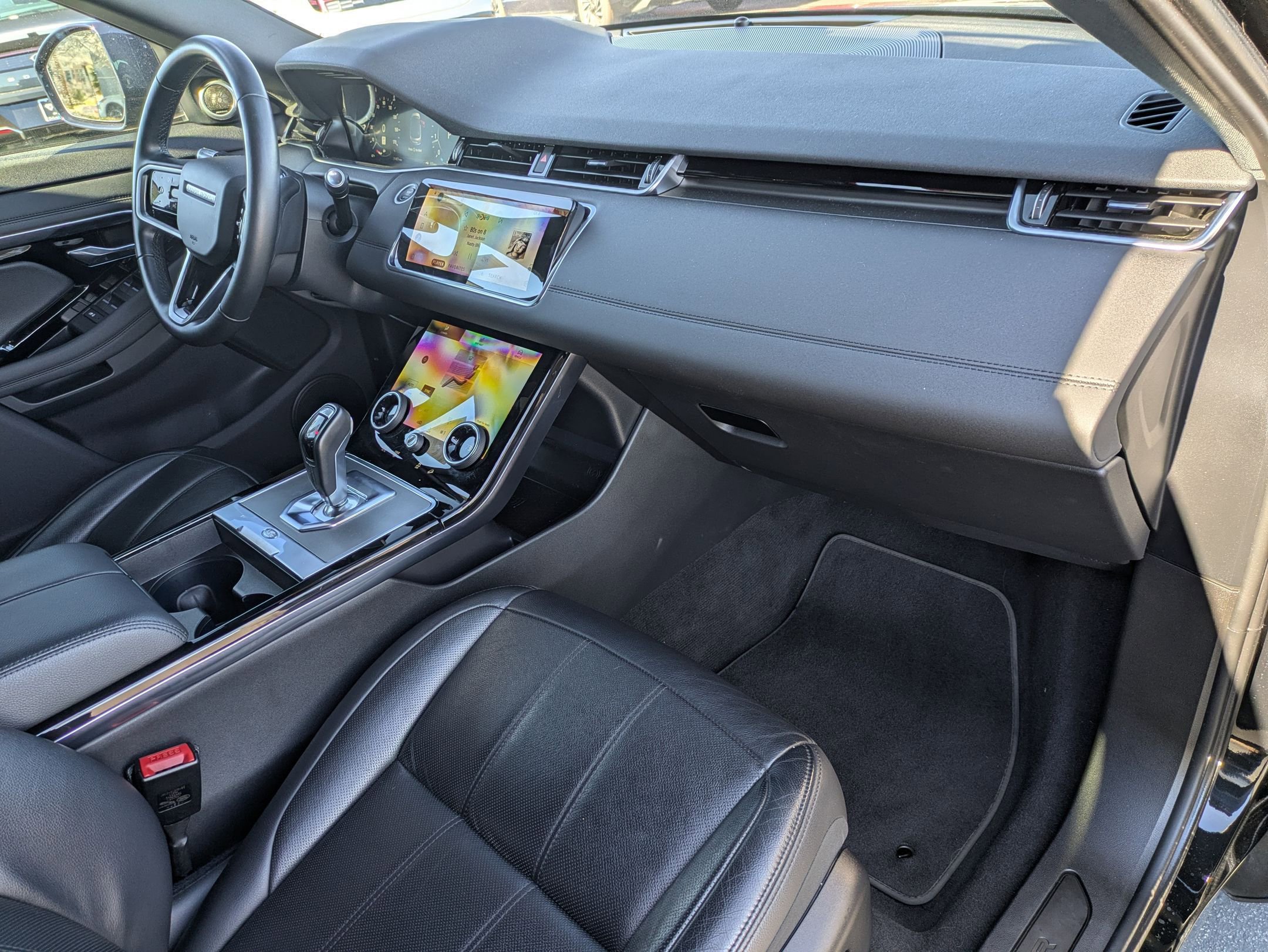 Used 2022 Land Rover Range Rover Evoque SE image 10