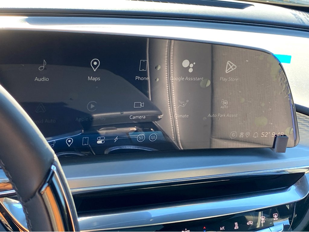 New 2024 Cadillac Lyriq Luxury image 7